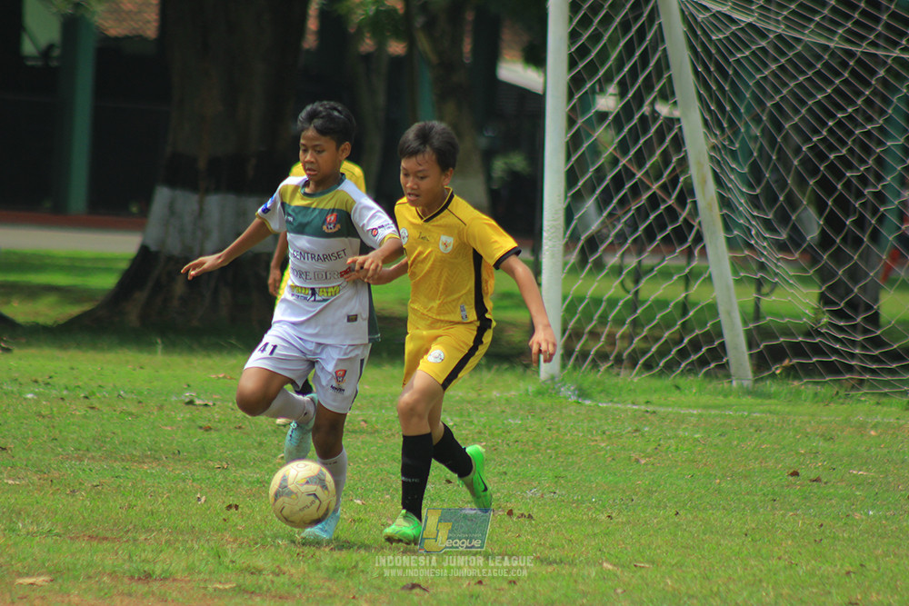 ijl u3 151125 el zeds vs pelita jaya soccer school