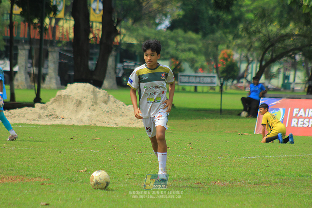 ijl u3 151125 el zeds vs pelita jaya soccer school