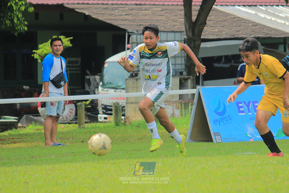 ijl u3 151125 el zeds vs pelita jaya soccer school