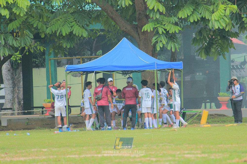ijl u3 151125 el zeds vs pelita jaya soccer school