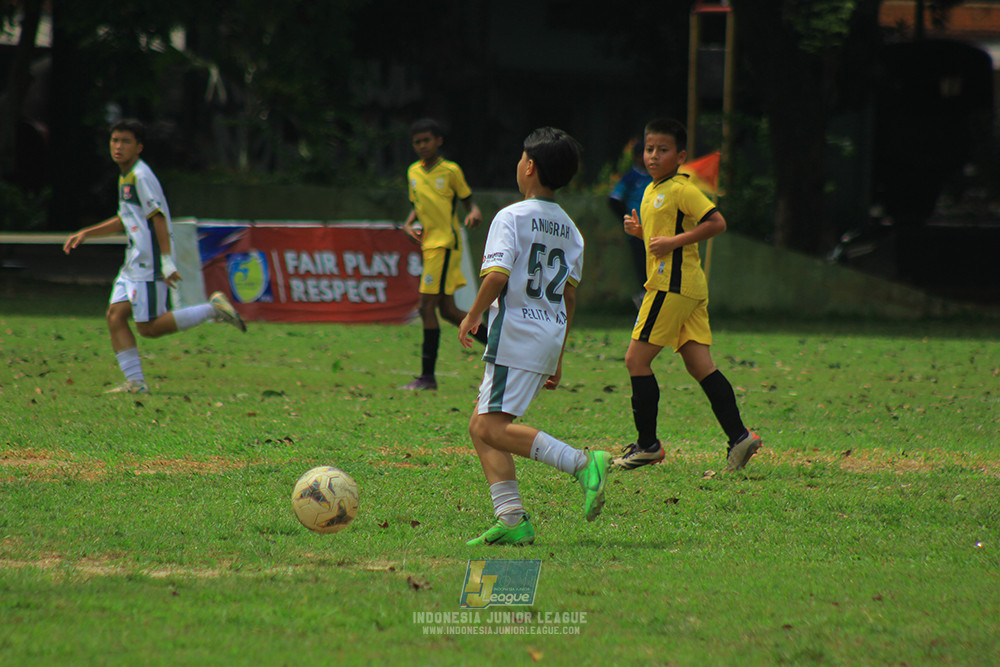ijl u3 151125 el zeds vs pelita jaya soccer school