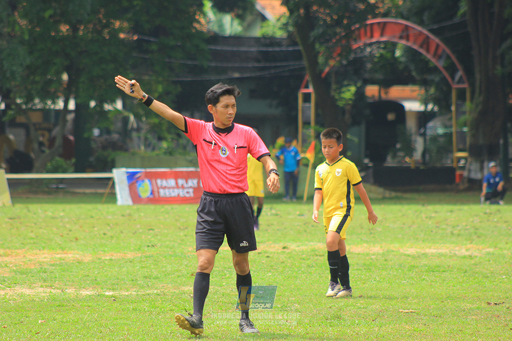 ijl u3 151125 el zeds vs pelita jaya soccer school