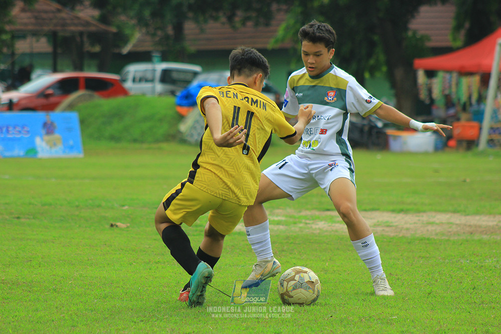 ijl u3 151125 el zeds vs pelita jaya soccer school