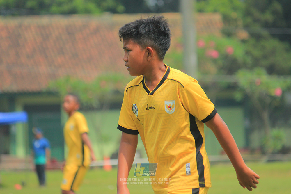 ijl u3 151125 el zeds vs pelita jaya soccer school