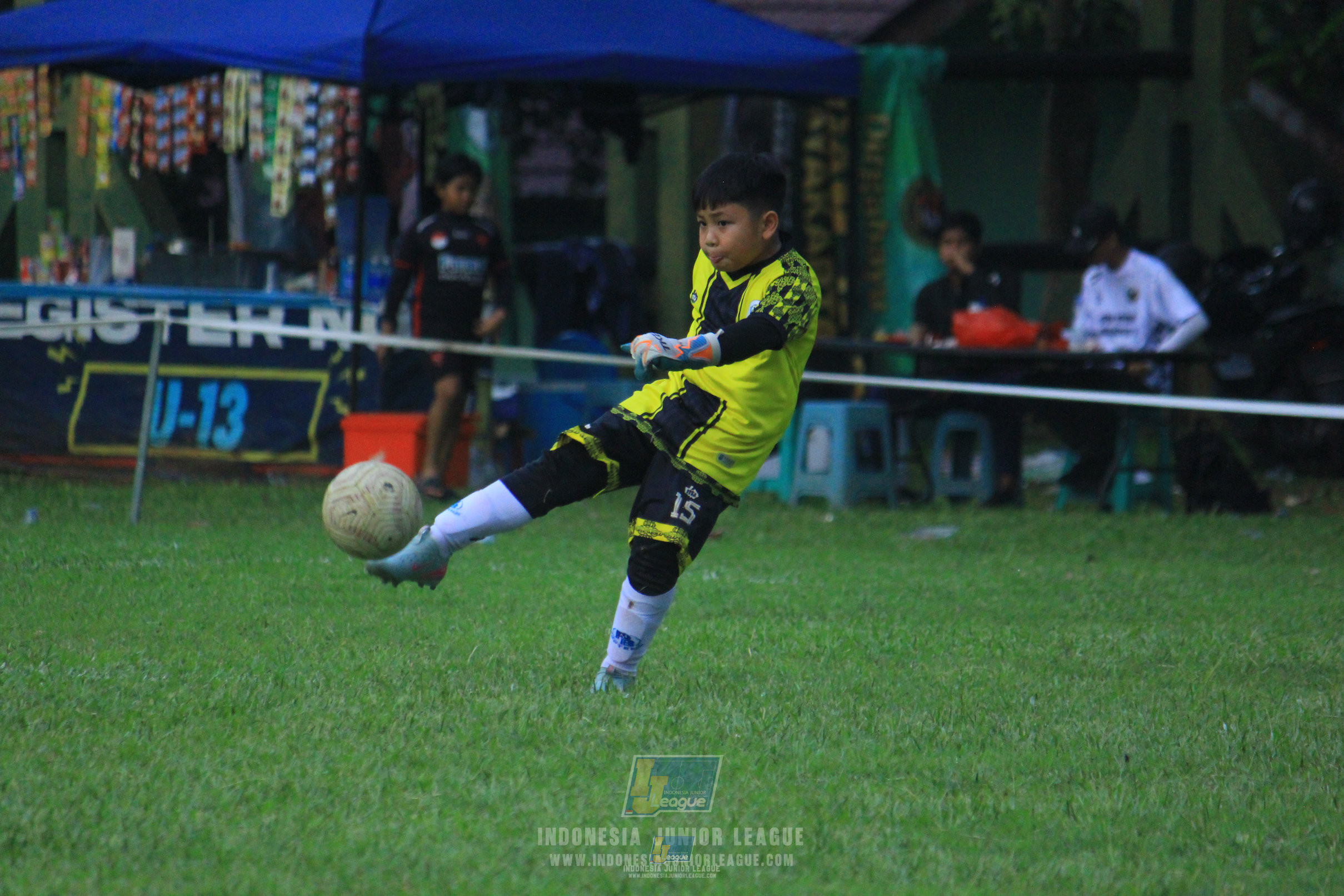 ijl u9 050426 wiradhika soccer vs proball football