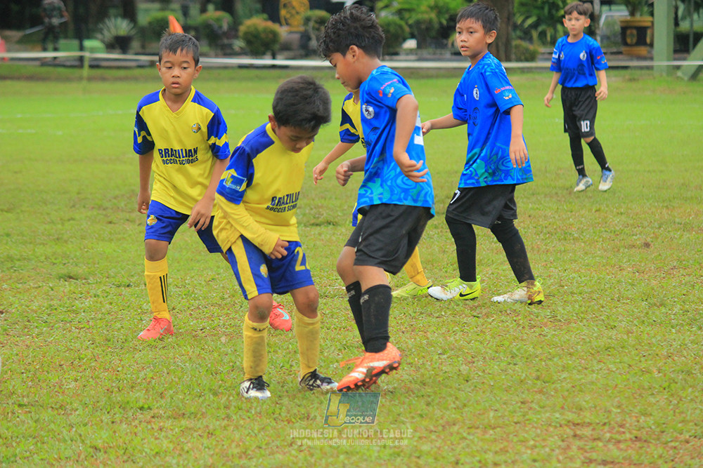 ijl u9 110126 brazillian ss lfa vs steelford united
