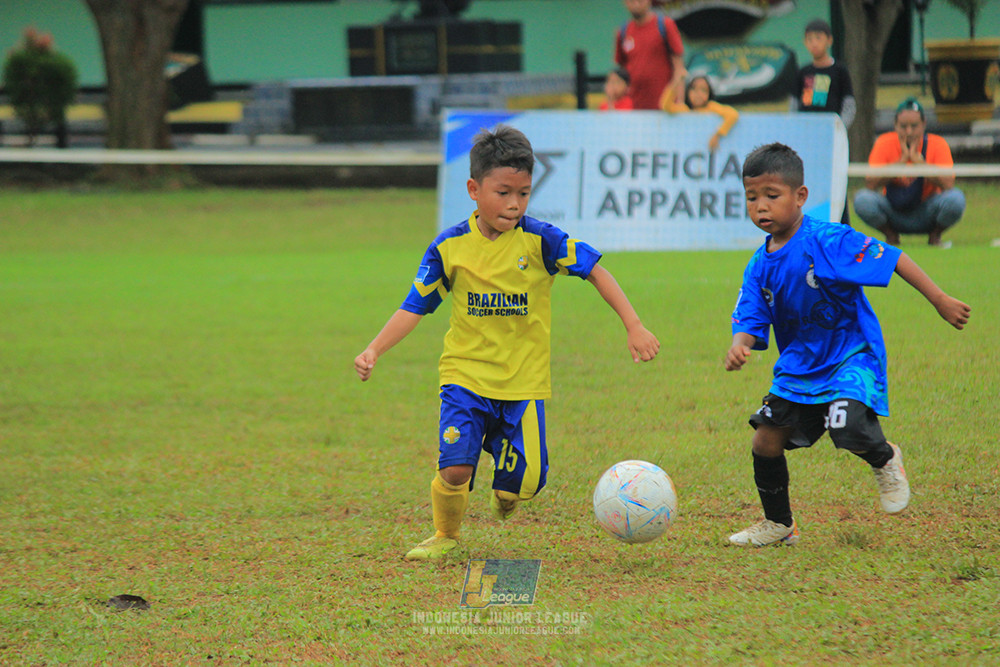ijl u9 110126 brazillian ss lfa vs steelford united