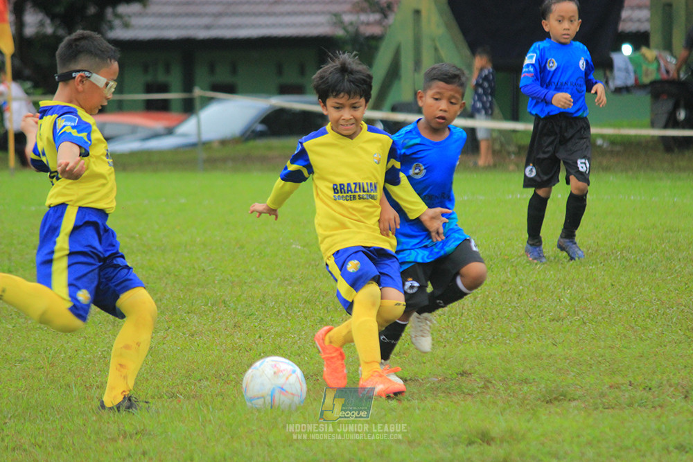 ijl u9 110126 brazillian ss lfa vs steelford united