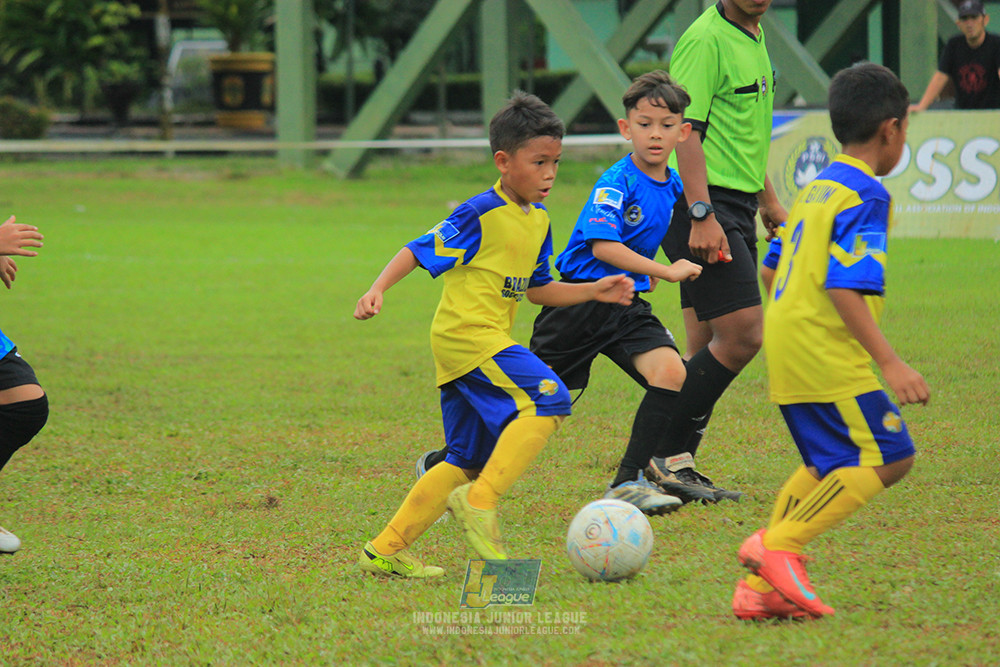 ijl u9 110126 brazillian ss lfa vs steelford united