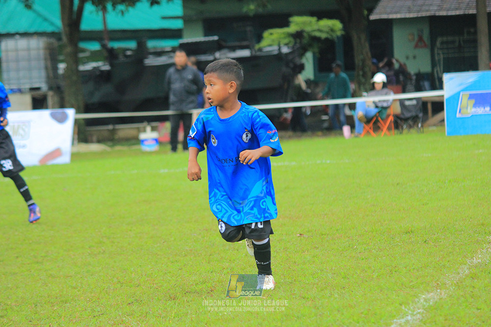 ijl u9 110126 brazillian ss lfa vs steelford united
