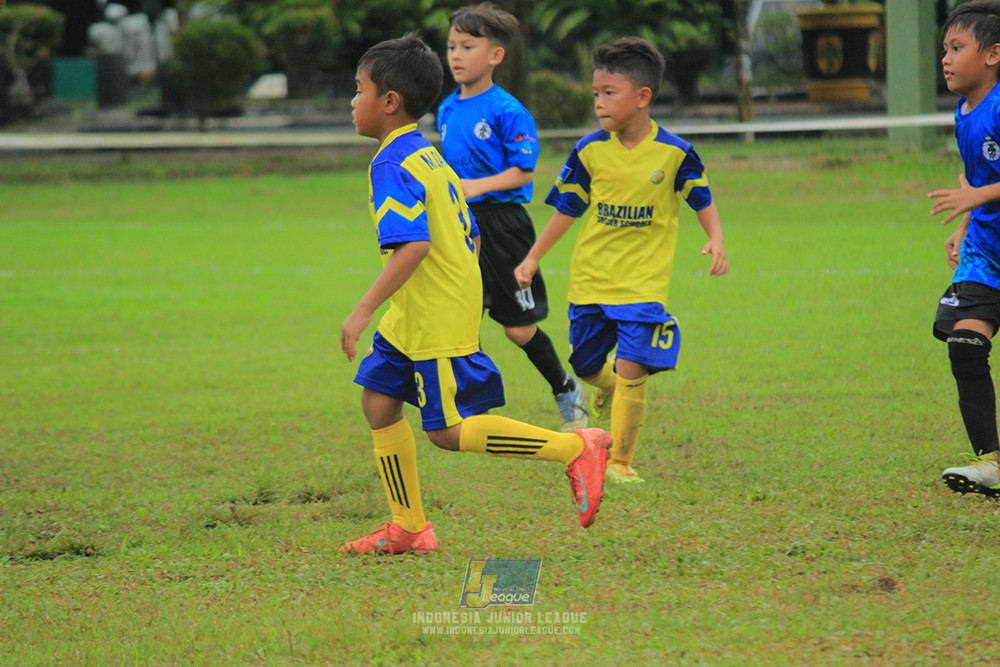 ijl u9 110126 brazillian ss lfa vs steelford united