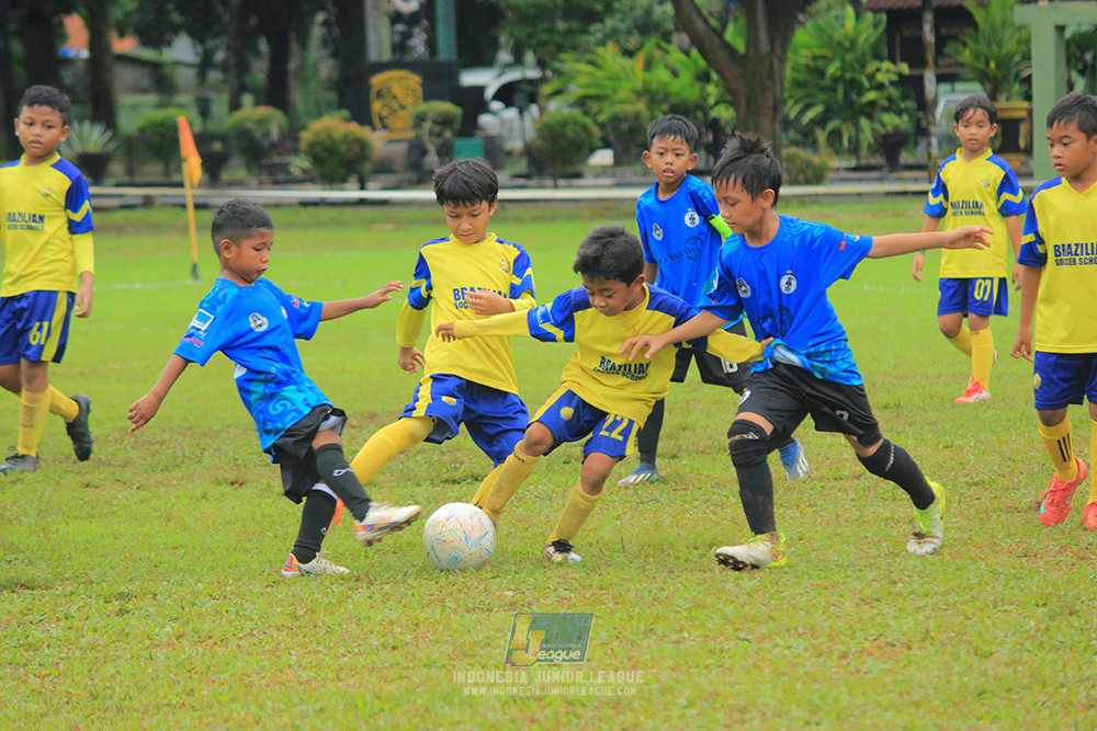 ijl u9 110126 brazillian ss lfa vs steelford united