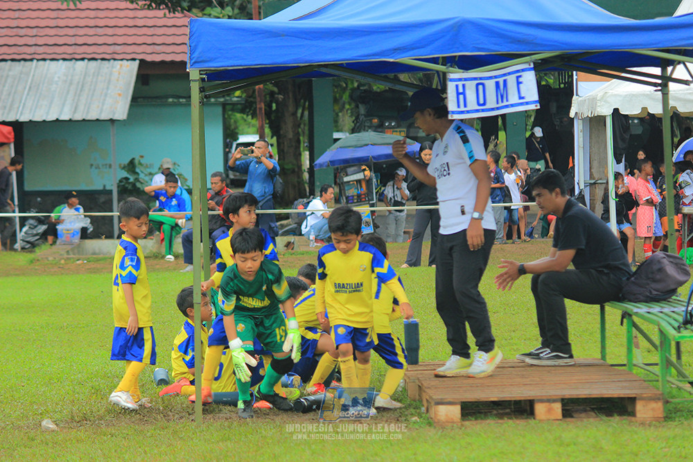ijl u9 110126 brazillian ss lfa vs steelford united