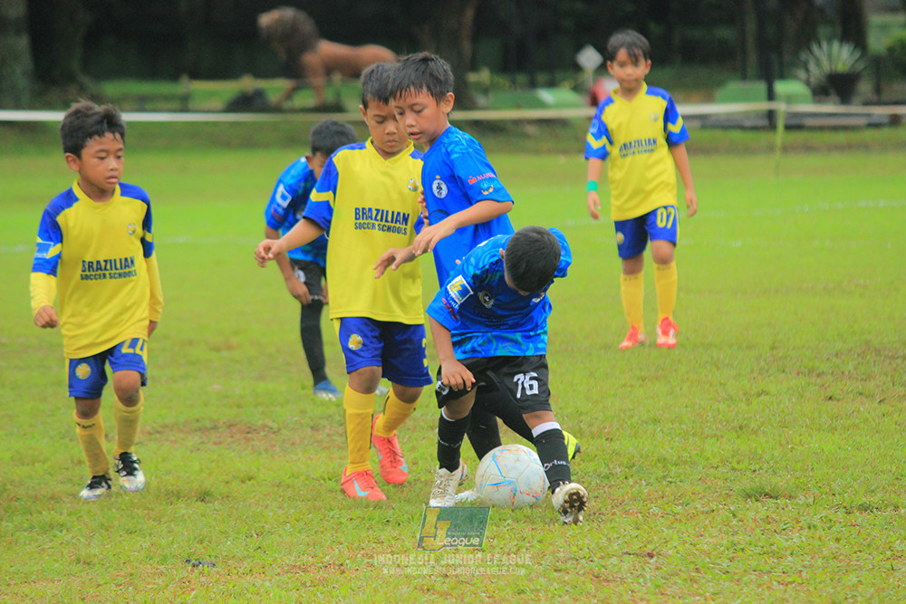 ijl u9 110126 brazillian ss lfa vs steelford united
