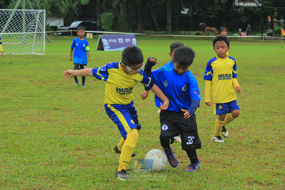 ijl u9 110126 brazillian ss lfa vs steelford united