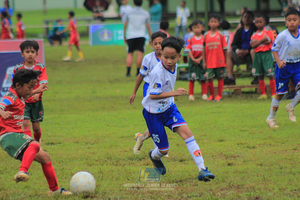 ijl u9 110126 diklat paku jaya vs wiradhika soccer