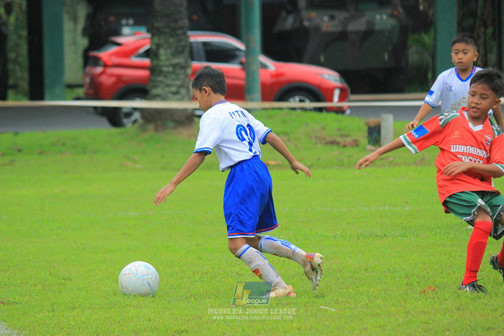 ijl u9 110126 diklat paku jaya vs wiradhika soccer