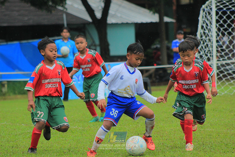 ijl u9 110126 diklat paku jaya vs wiradhika soccer