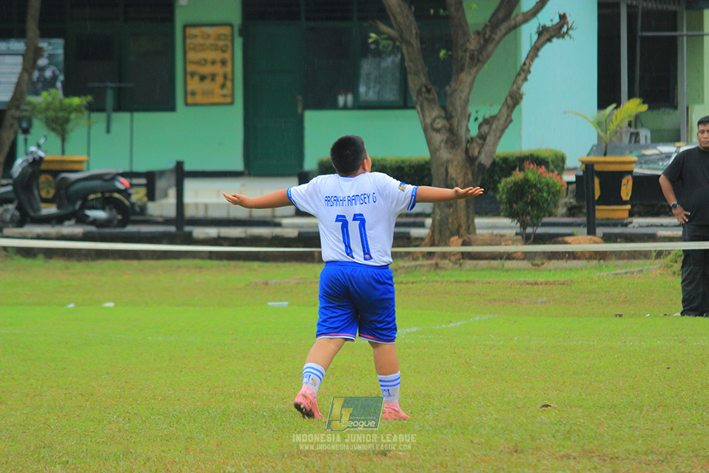 ijl u9 110126 diklat paku jaya vs wiradhika soccer