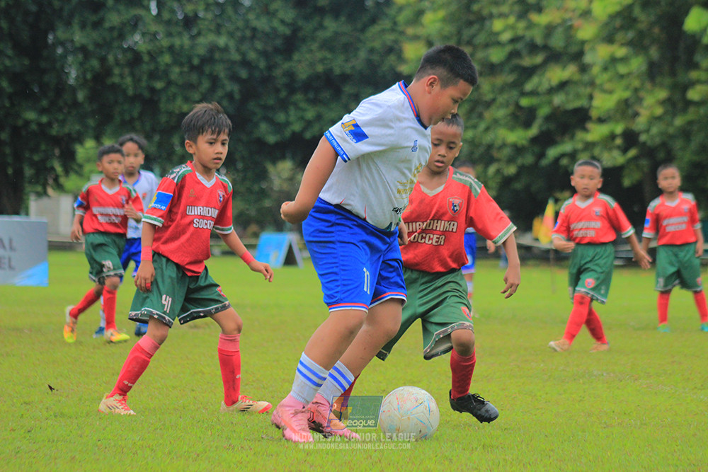 ijl u9 110126 diklat paku jaya vs wiradhika soccer
