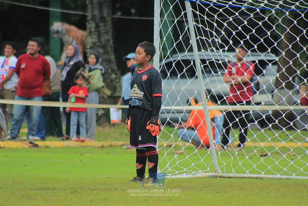 ijl u9 110126 diklat paku jaya vs wiradhika soccer