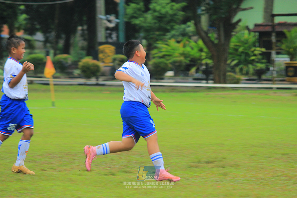 ijl u9 110126 diklat paku jaya vs wiradhika soccer