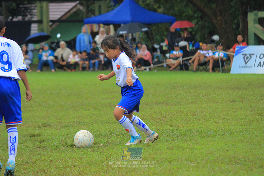 ijl u9 110126 diklat paku jaya vs wiradhika soccer