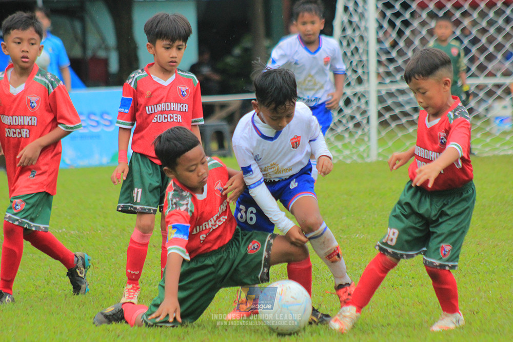 ijl u9 110126 diklat paku jaya vs wiradhika soccer