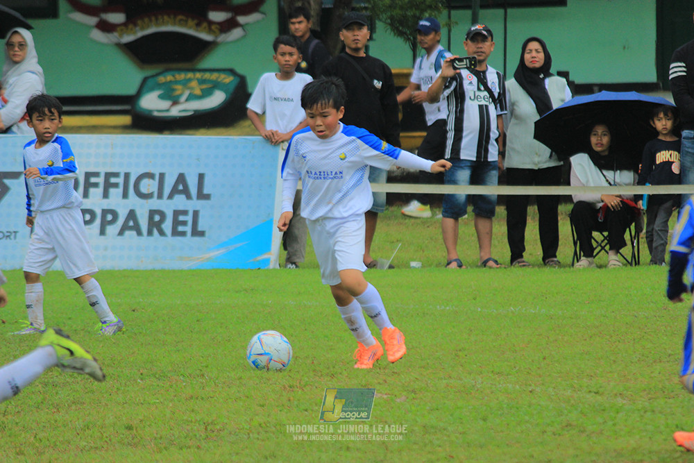 ijl u9 110126 nusantara 2004 brazillian ss senayan