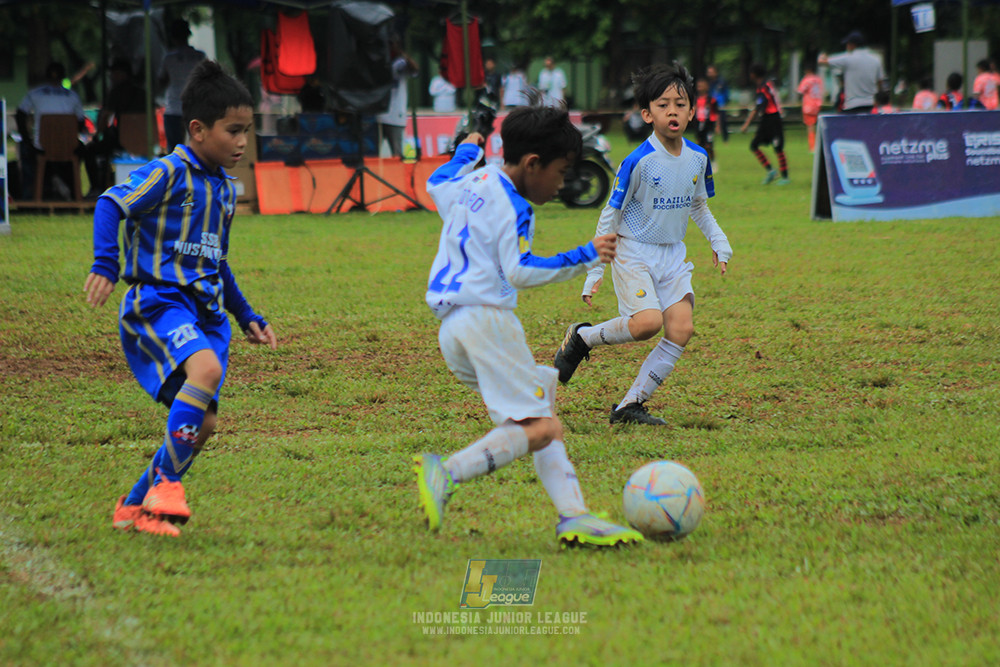 ijl u9 110126 nusantara 2004 brazillian ss senayan