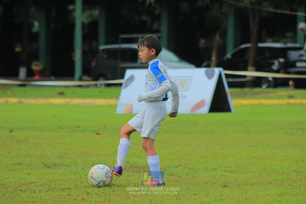 ijl u9 110126 nusantara 2004 brazillian ss senayan