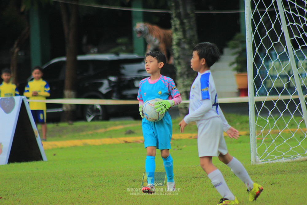 ijl u9 110126 nusantara 2004 brazillian ss senayan