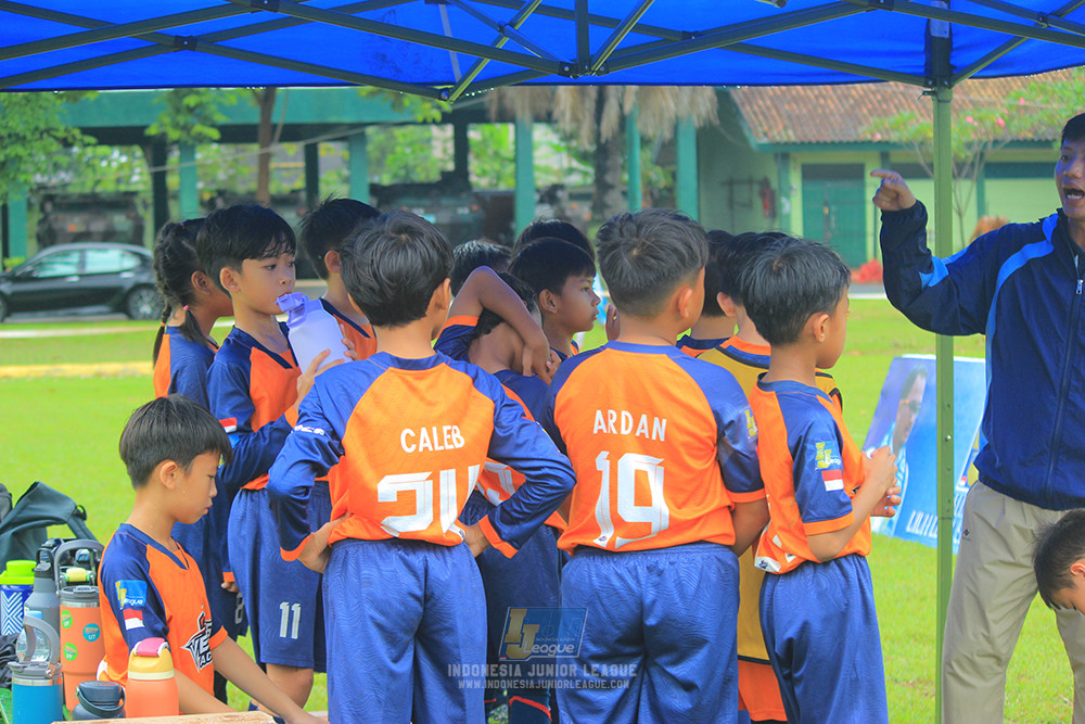 ijl u9 110126 proball football vs versus academy