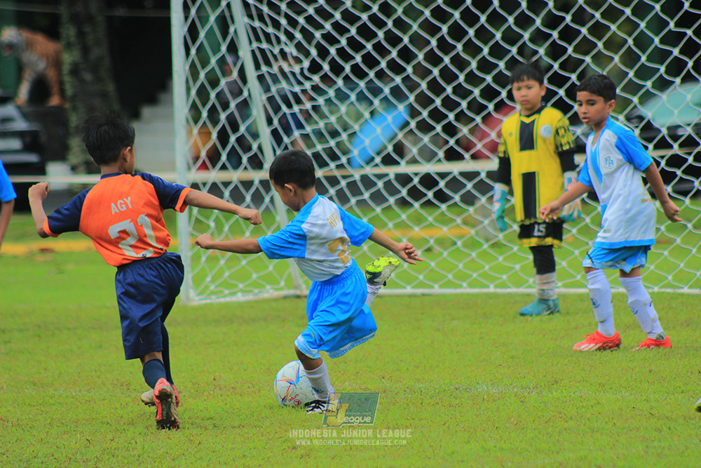 ijl u9 110126 proball football vs versus academy
