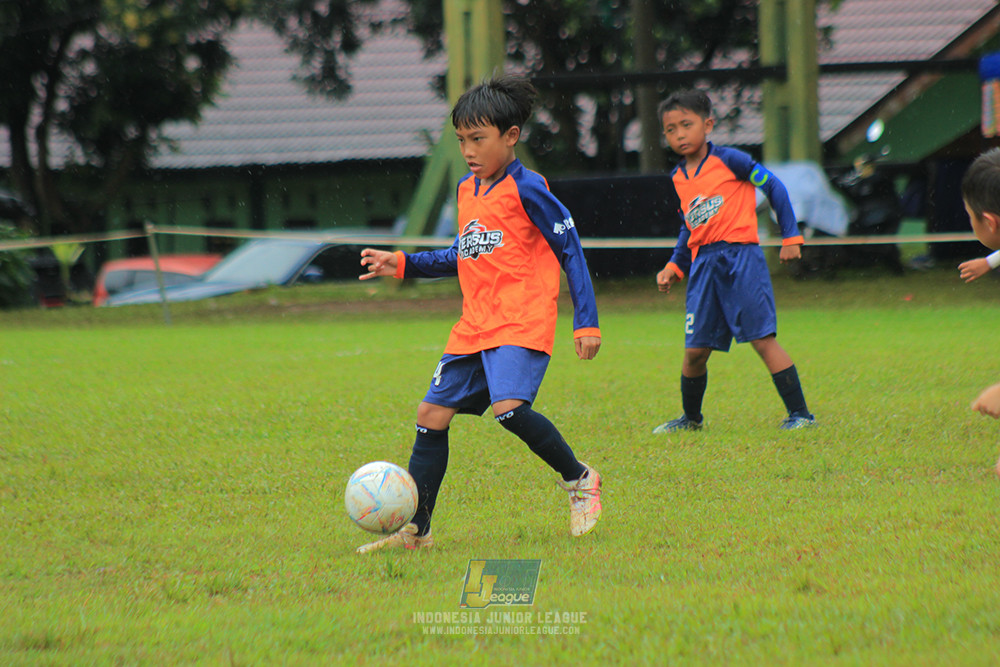 ijl u9 110126 versus academy vs nusnatara 2004