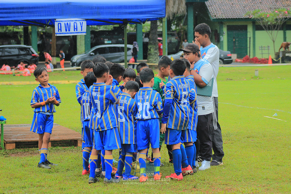 ijl u9 110126 versus academy vs nusnatara 2004