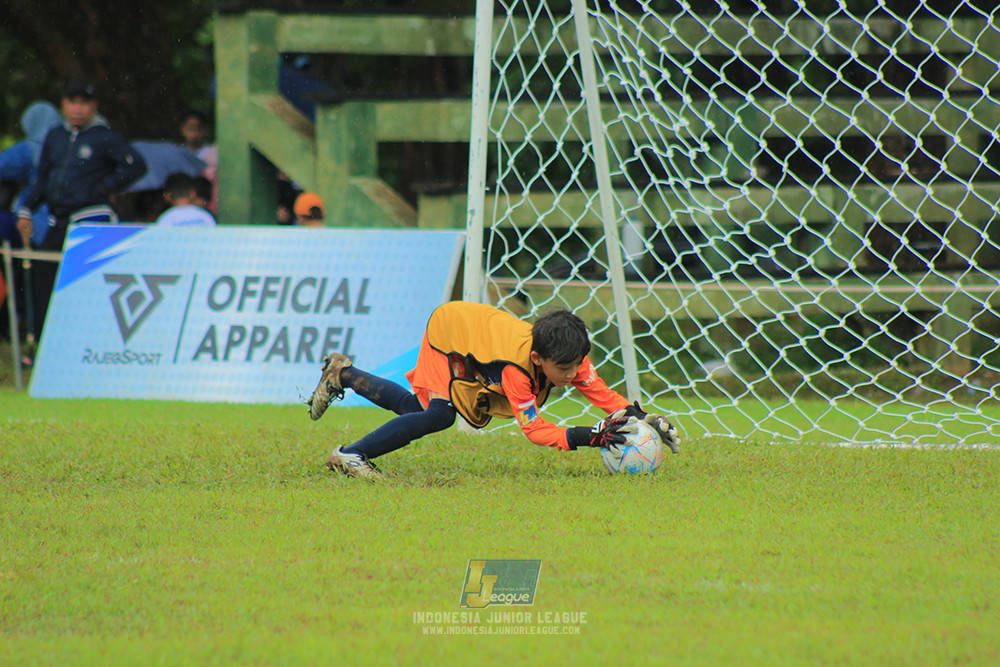 ijl u9 110126 versus academy vs nusnatara 2004