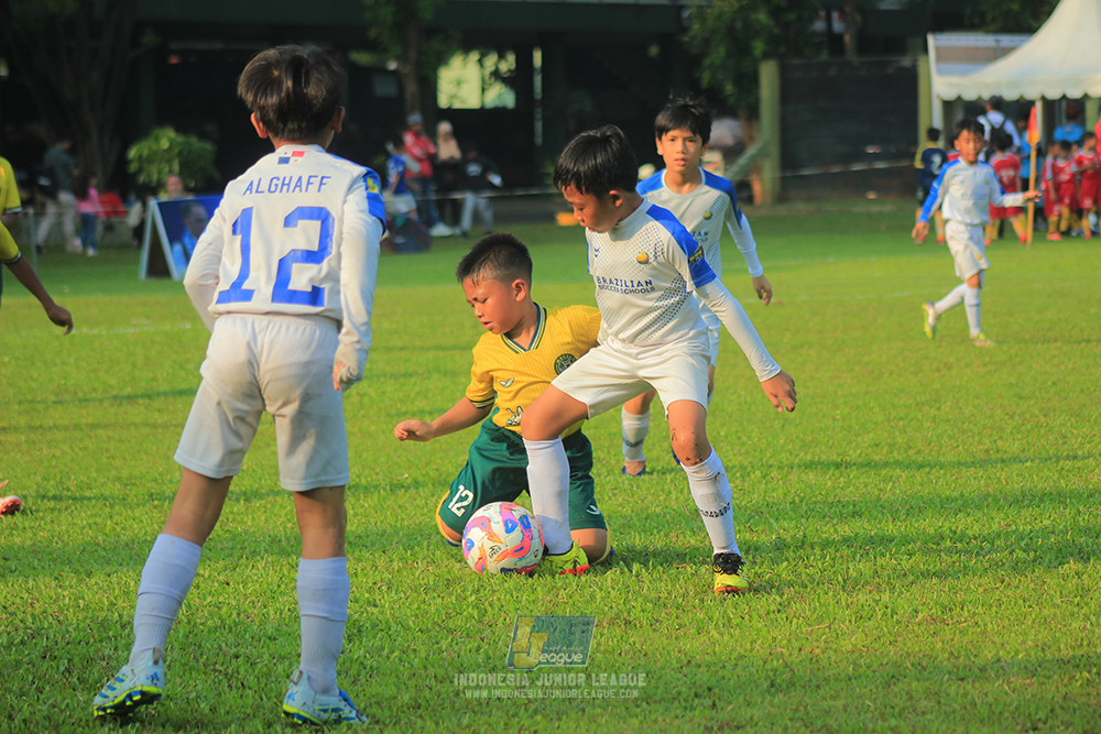 ijl u9 190426 brazillian ss senayan vs maesa pararaider