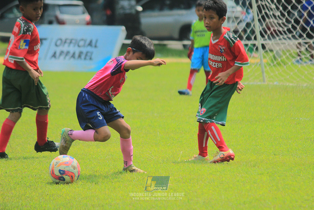 ijl u9 190426 cileungsi united vs wiradhika soccer
