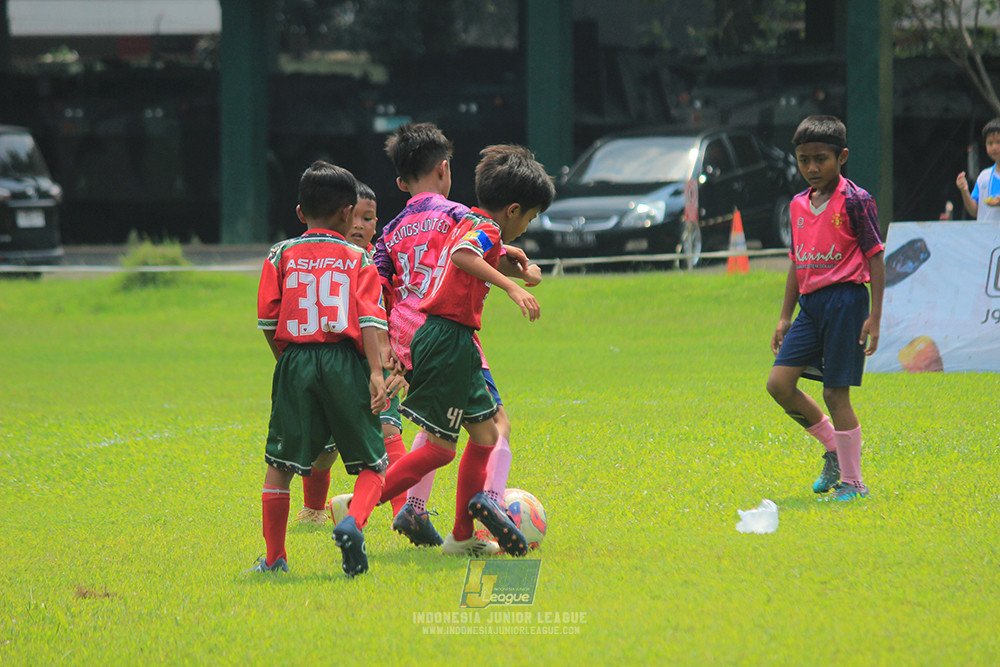 ijl u9 190426 cileungsi united vs wiradhika soccer