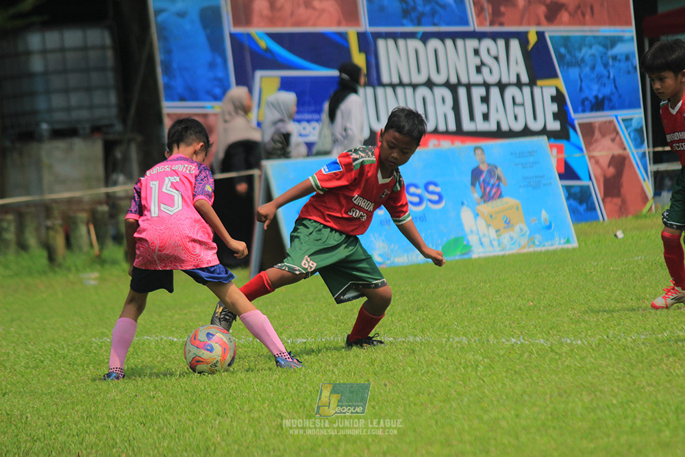 ijl u9 190426 cileungsi united vs wiradhika soccer