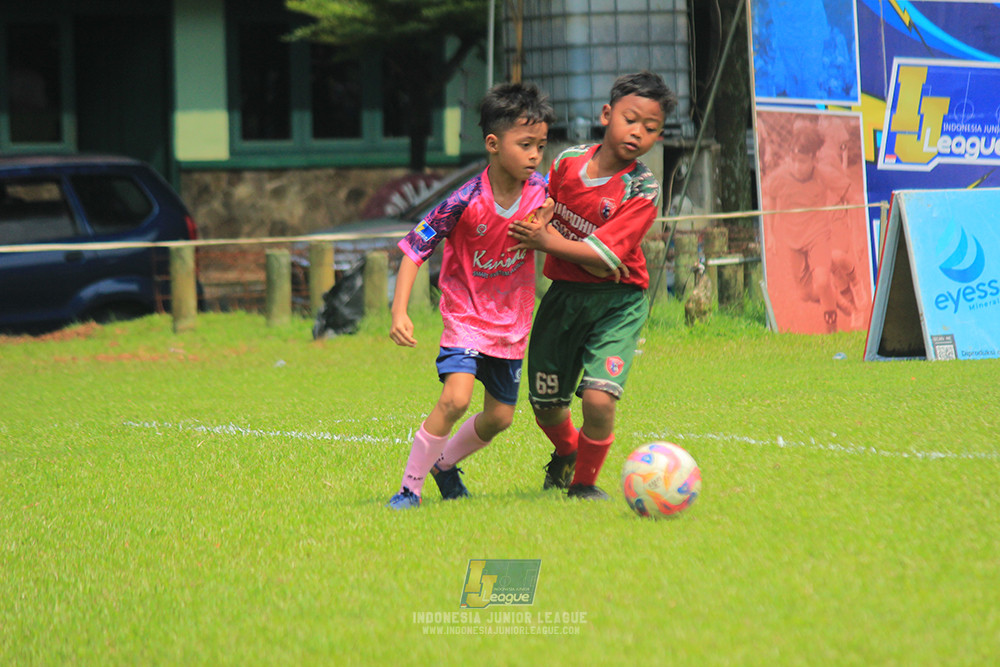 ijl u9 190426 cileungsi united vs wiradhika soccer