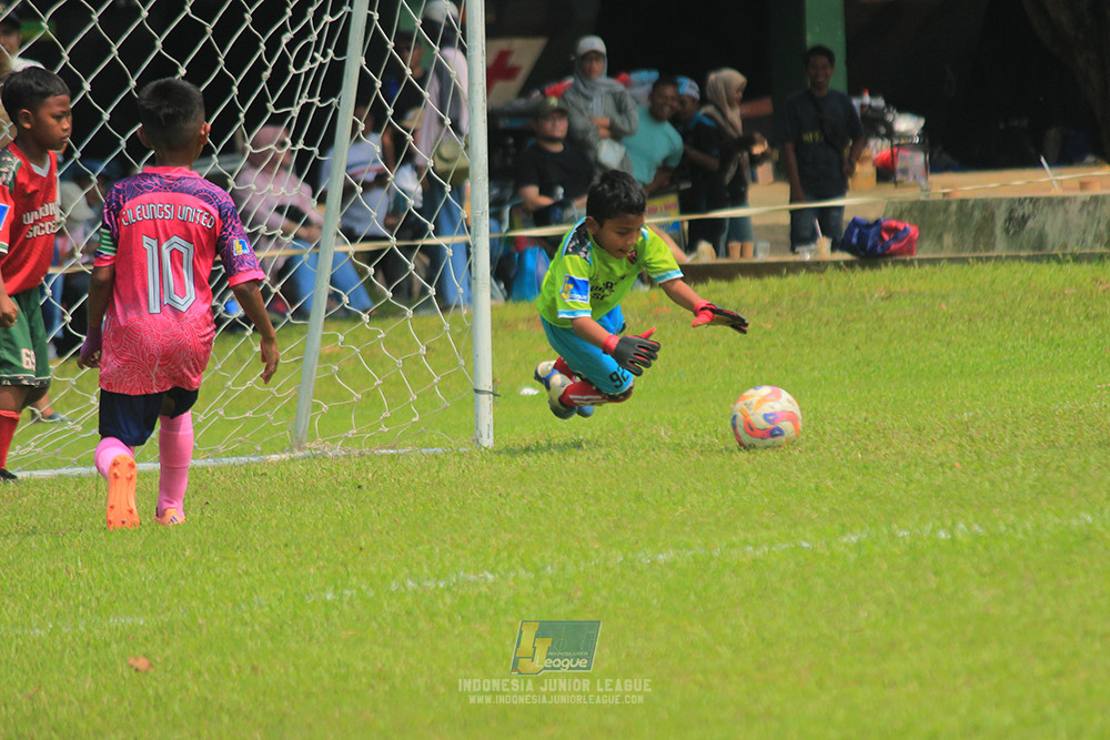 ijl u9 190426 cileungsi united vs wiradhika soccer