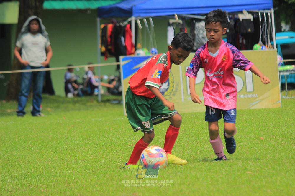 ijl u9 190426 cileungsi united vs wiradhika soccer