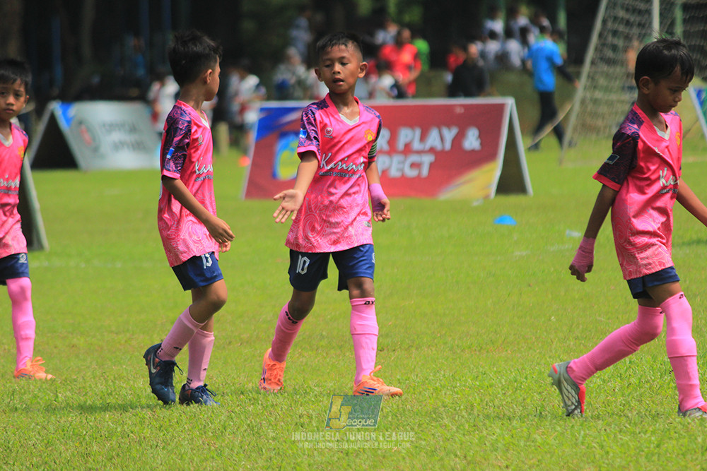 ijl u9 190426 cileungsi united vs wiradhika soccer
