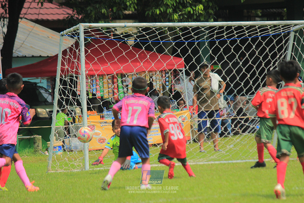 ijl u9 190426 cileungsi united vs wiradhika soccer