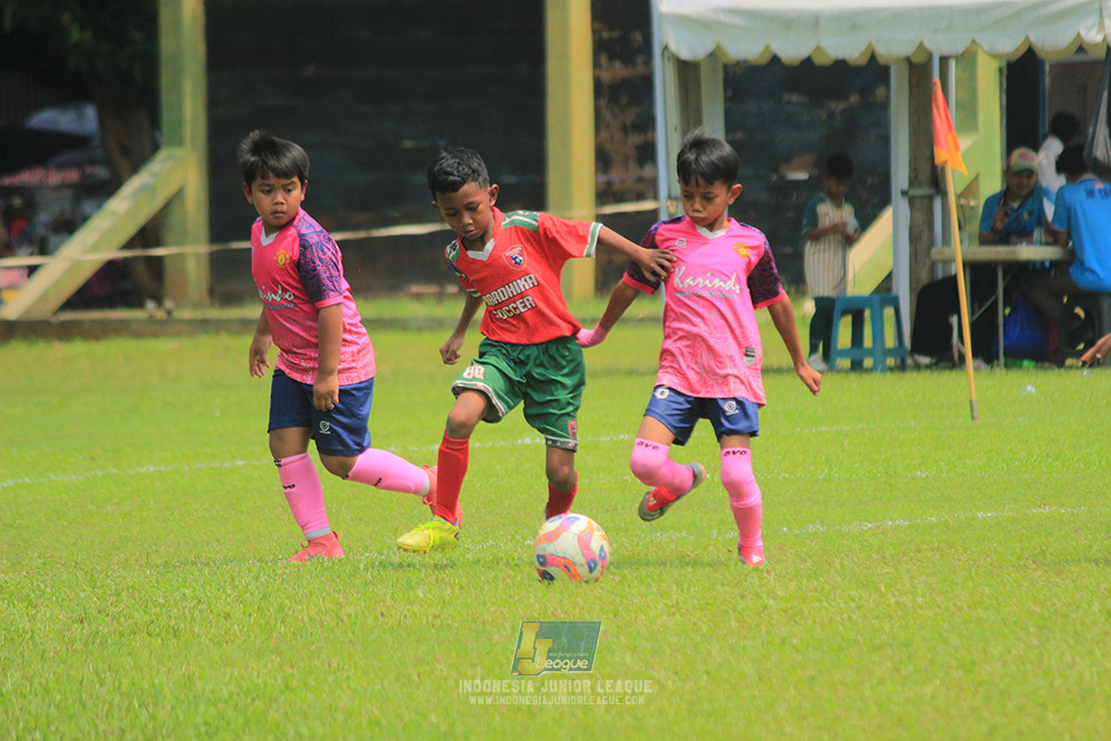 ijl u9 190426 cileungsi united vs wiradhika soccer
