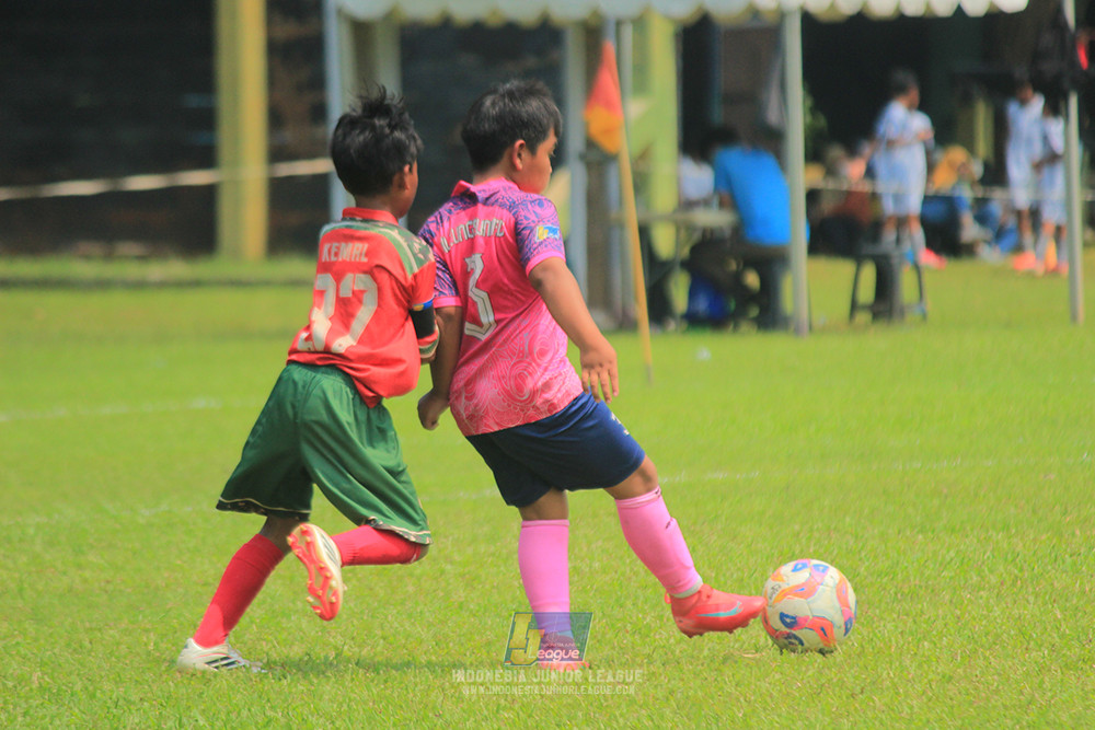ijl u9 190426 cileungsi united vs wiradhika soccer