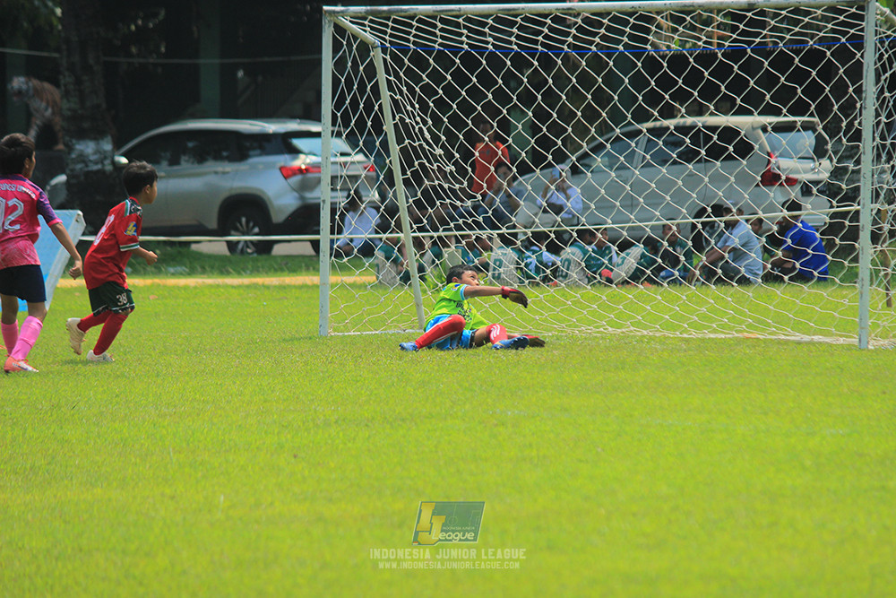 ijl u9 190426 cileungsi united vs wiradhika soccer