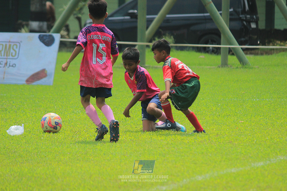 ijl u9 190426 cileungsi united vs wiradhika soccer